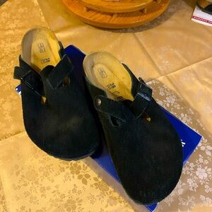 Birkenstocks Boston Black 38 Wide Soft Footbed